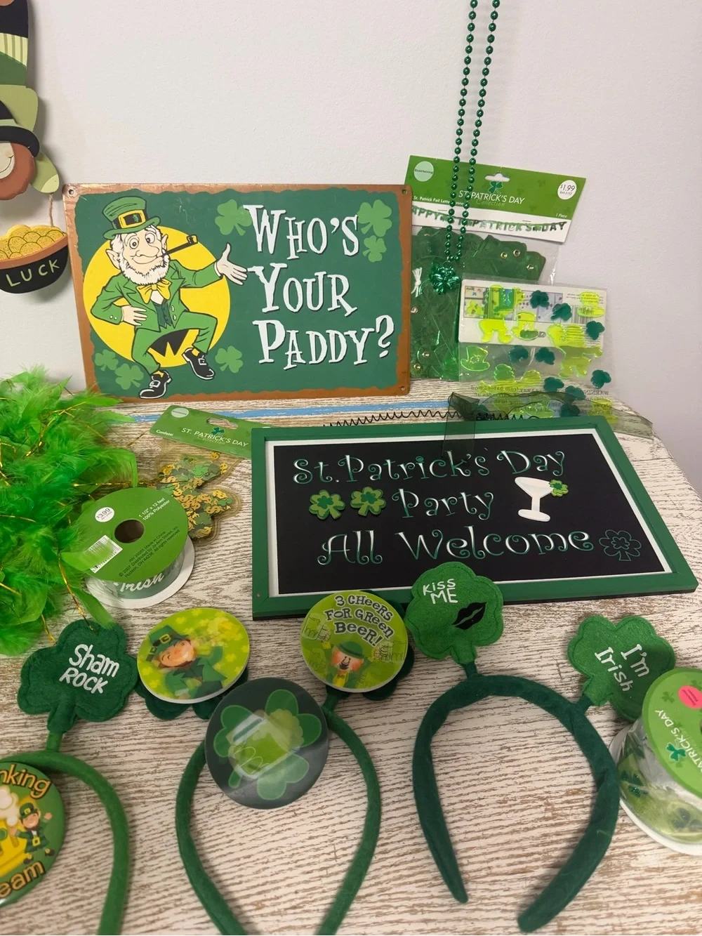 St. Patrick's Day Party Supplies Bundle - Green Headbands & Decor